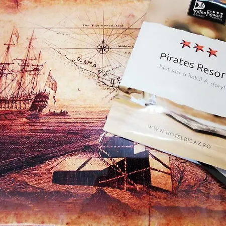 Pirates מלון 3*