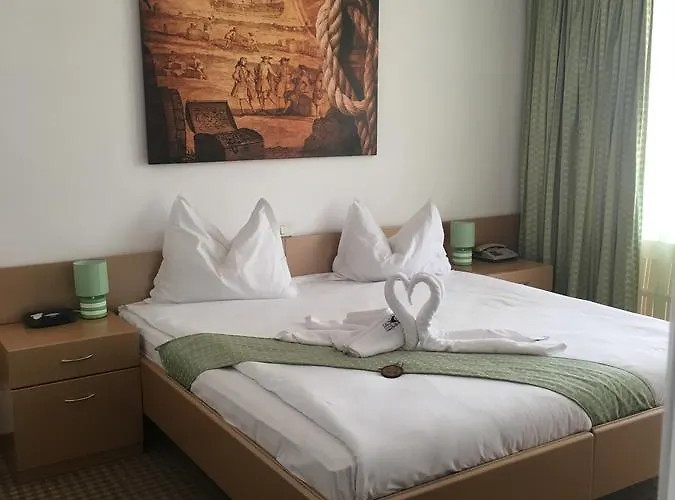 Ξενοδοχείο Pirates 3*