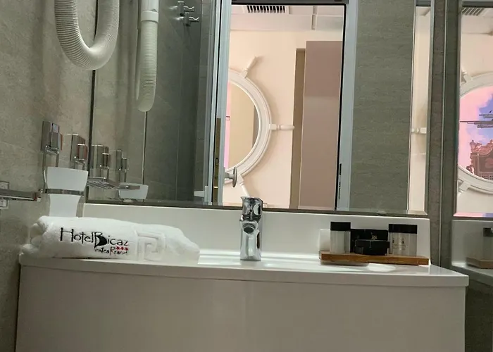 Ξενοδοχείο Pirates 3*