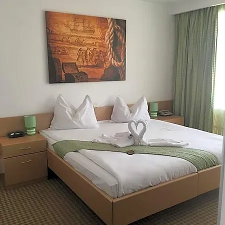 Pirates 3* Mamaia