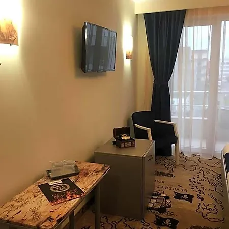 Pirates Hotel Mamaia