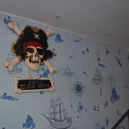 Pirates Hotel