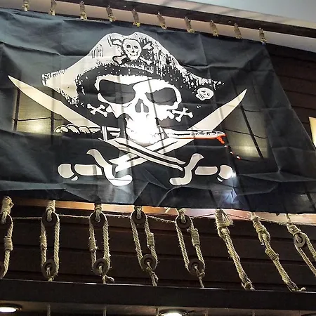 Pirates Mamaja