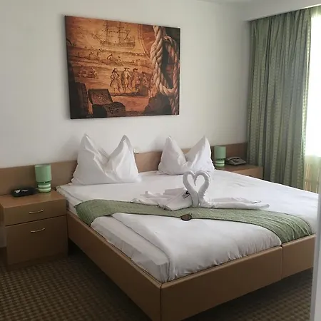 Hotel Pirates 3*