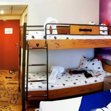 Hotel Pirates 3*