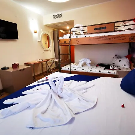 Pirates Hotel 3*