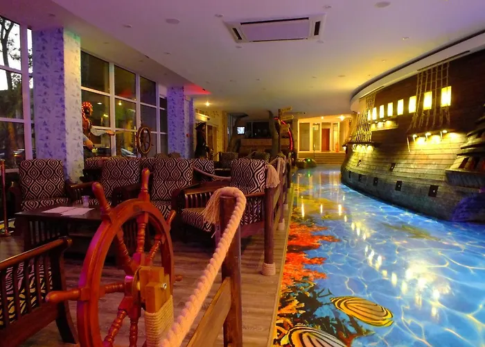 Hotel Pirates Mamaja